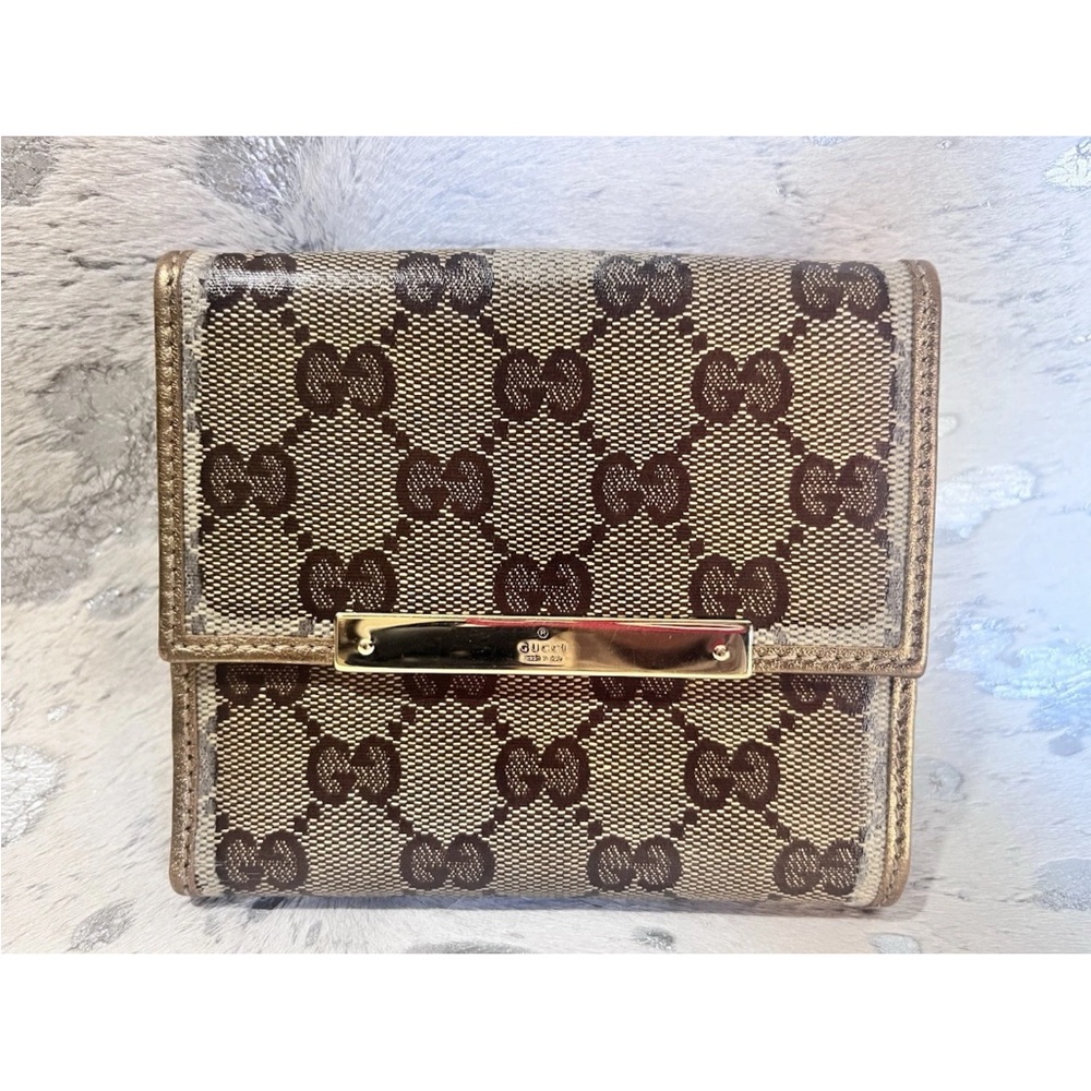 AUTHENTIC Gucci Monogram W Hook Compact Wallet With GOLD leather Interior